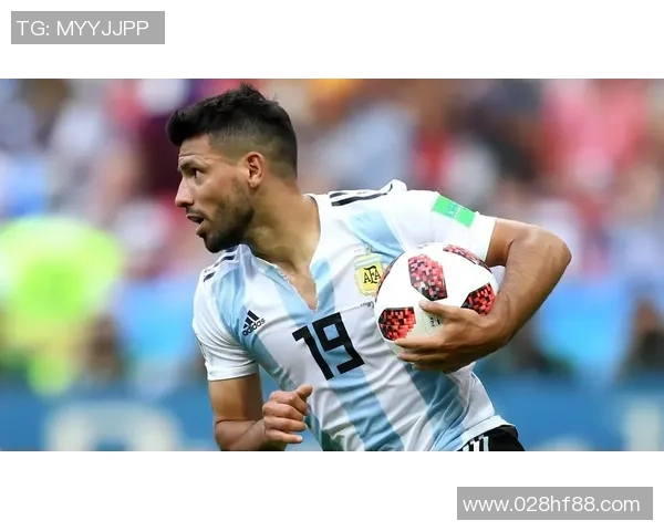 全球足球巨星全景解析及其辉煌成就与影响力展示 全球足球巨星全景解析及其辉煌成就与影响力展示